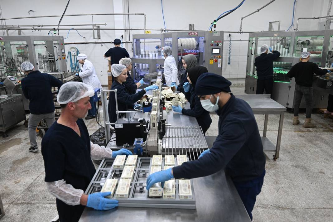 Hastalığını öğrenince kolları sıvayıp ticarete girişti. Şimdi yanında 40 kişi çalıştırıyor 1